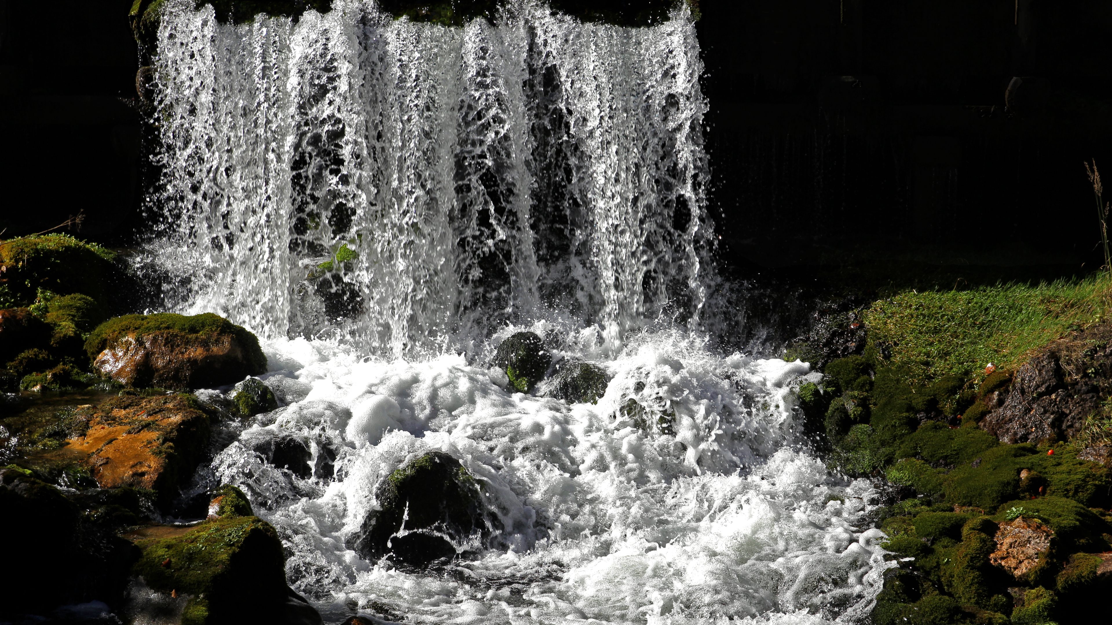 Crystallus - Wasserbelebung und Filtrierung