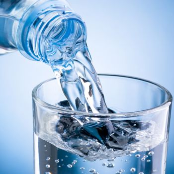 Leitungswasser oder Mineralwasser